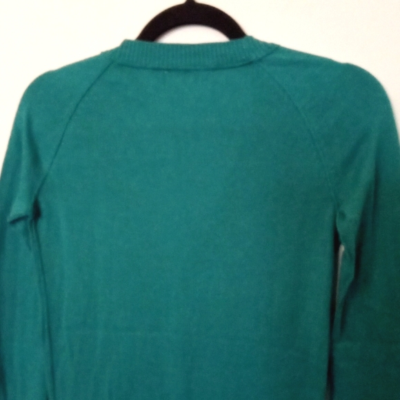 Massimo Lightweight V-Neckline Button Up Cardigan - Picture 8 of 10